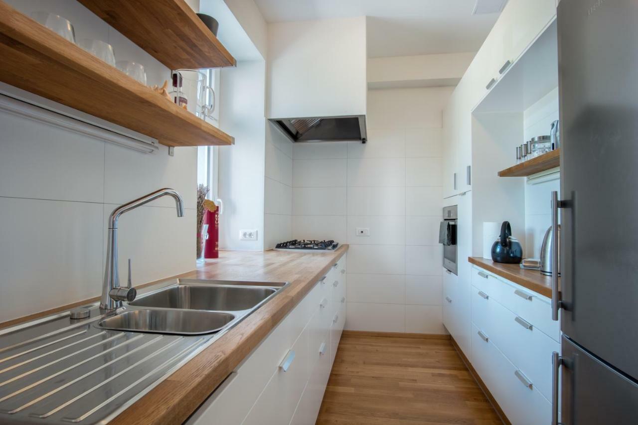 Luxury Central Apartment Ljubljana Buitenkant foto