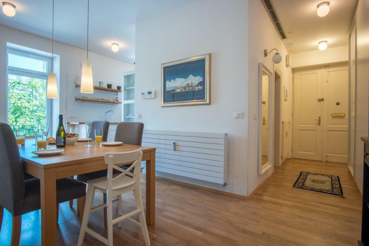 Luxury Central Apartment Ljubljana Buitenkant foto